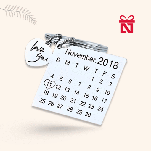 Customized metal keychain with engraved calendar and name – perfect anniversary or wedding gift